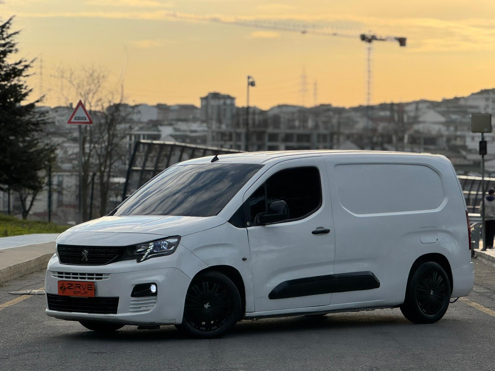 2020 RİFTER PARTNER 1.5 BlueHDI COMFORT 0 VADE ORANI 48 AYA KADAR VADE