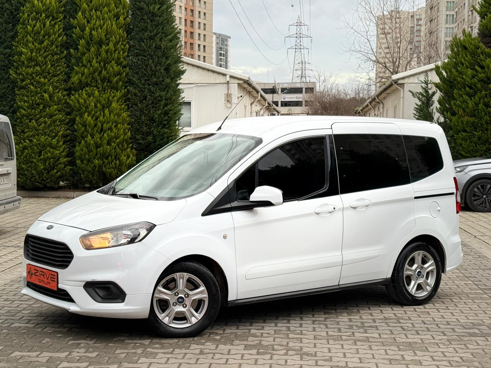 FORD COURİER 2020 DİZEL 1.5 -BANKASIZ - KREDİSİZ - TAKSİTLE- 0.70 ORANLARLA