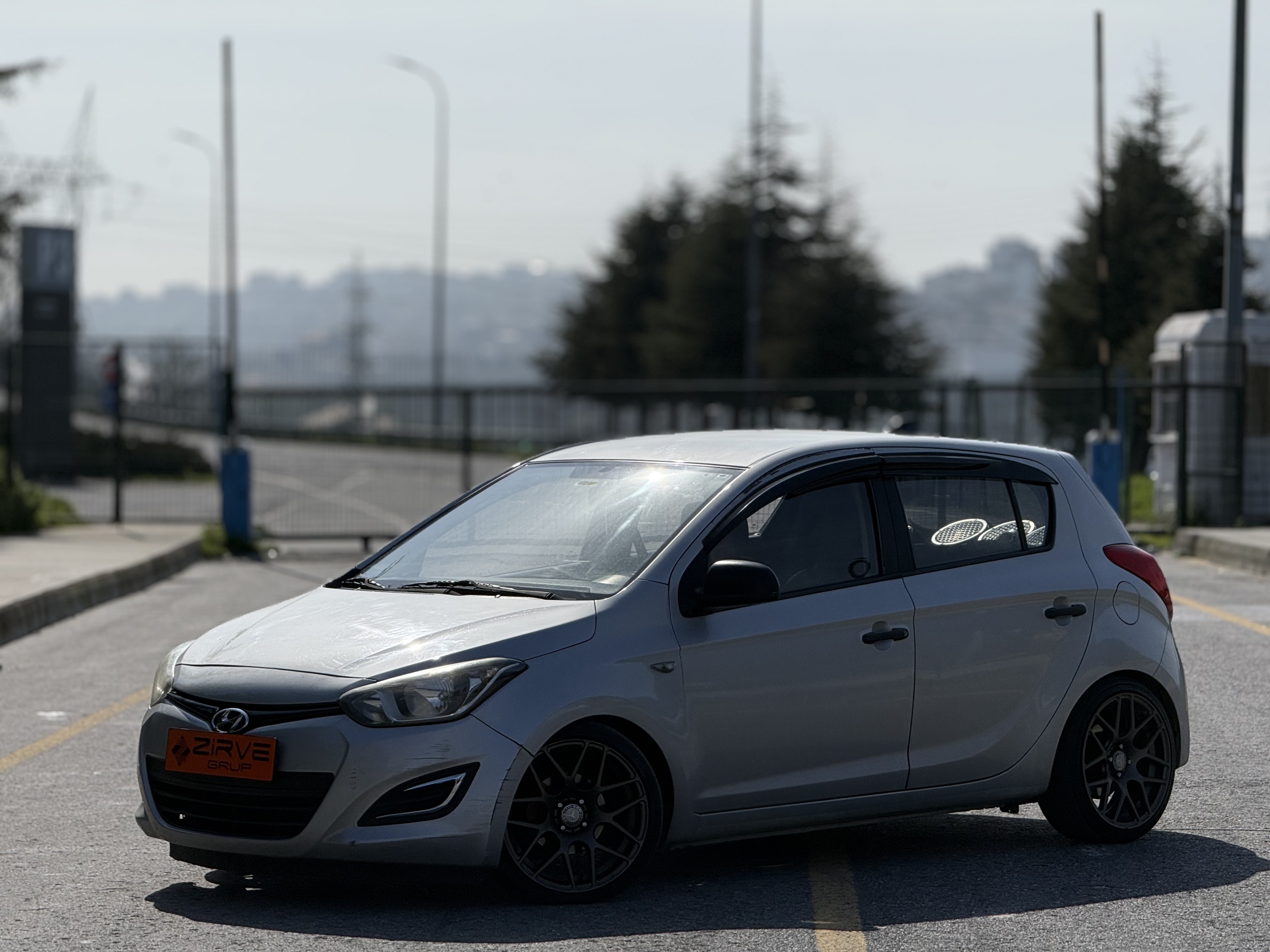 HYUNDAİ İ 20 JUMP 1.4 CRDI -200 BİN TL PEŞİNAT GERİ KALANI TAKSİTLİ ÖDE