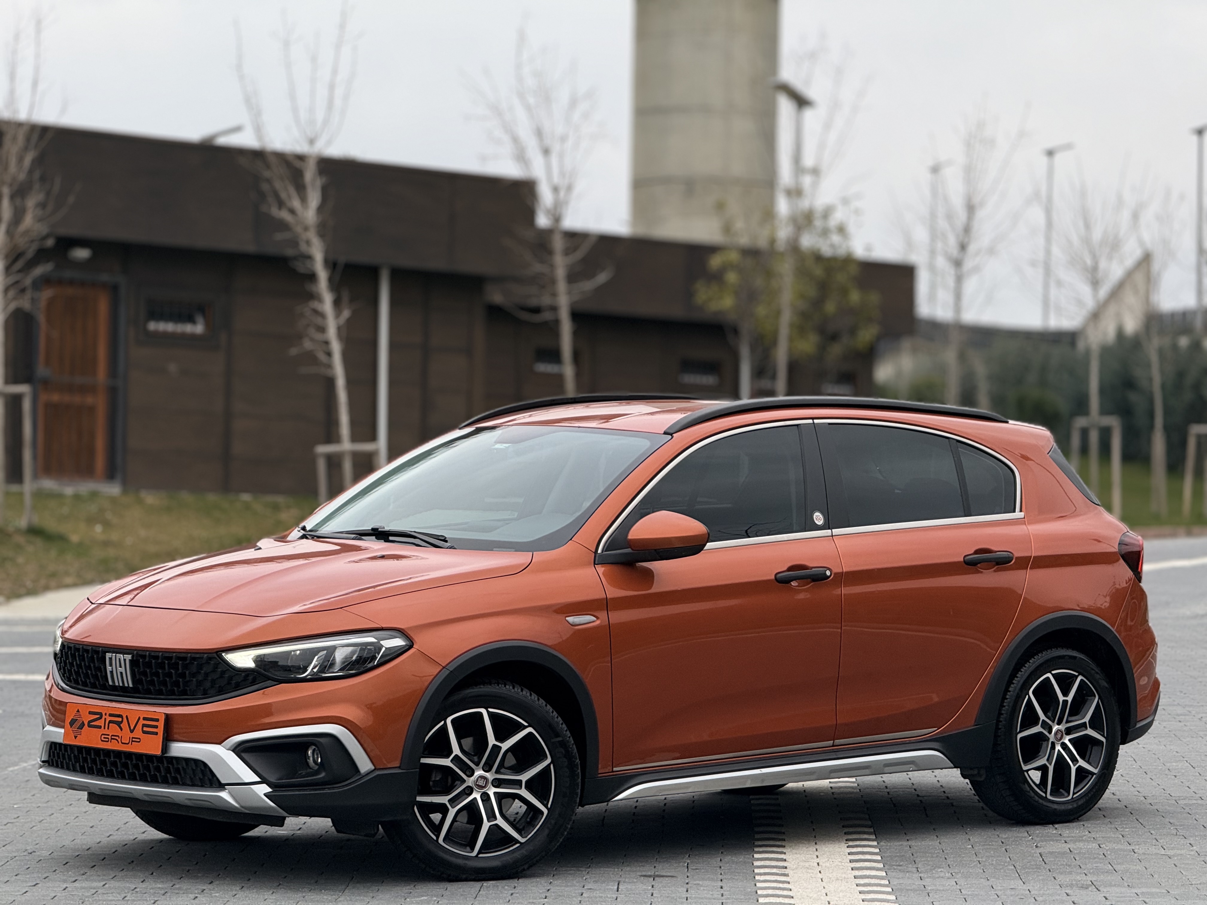 FİAT EGEA CROSS 2023 DAHA 42 BİNDE URBAN PAKET EN DOLUSU HATASIZ BOYASIZ