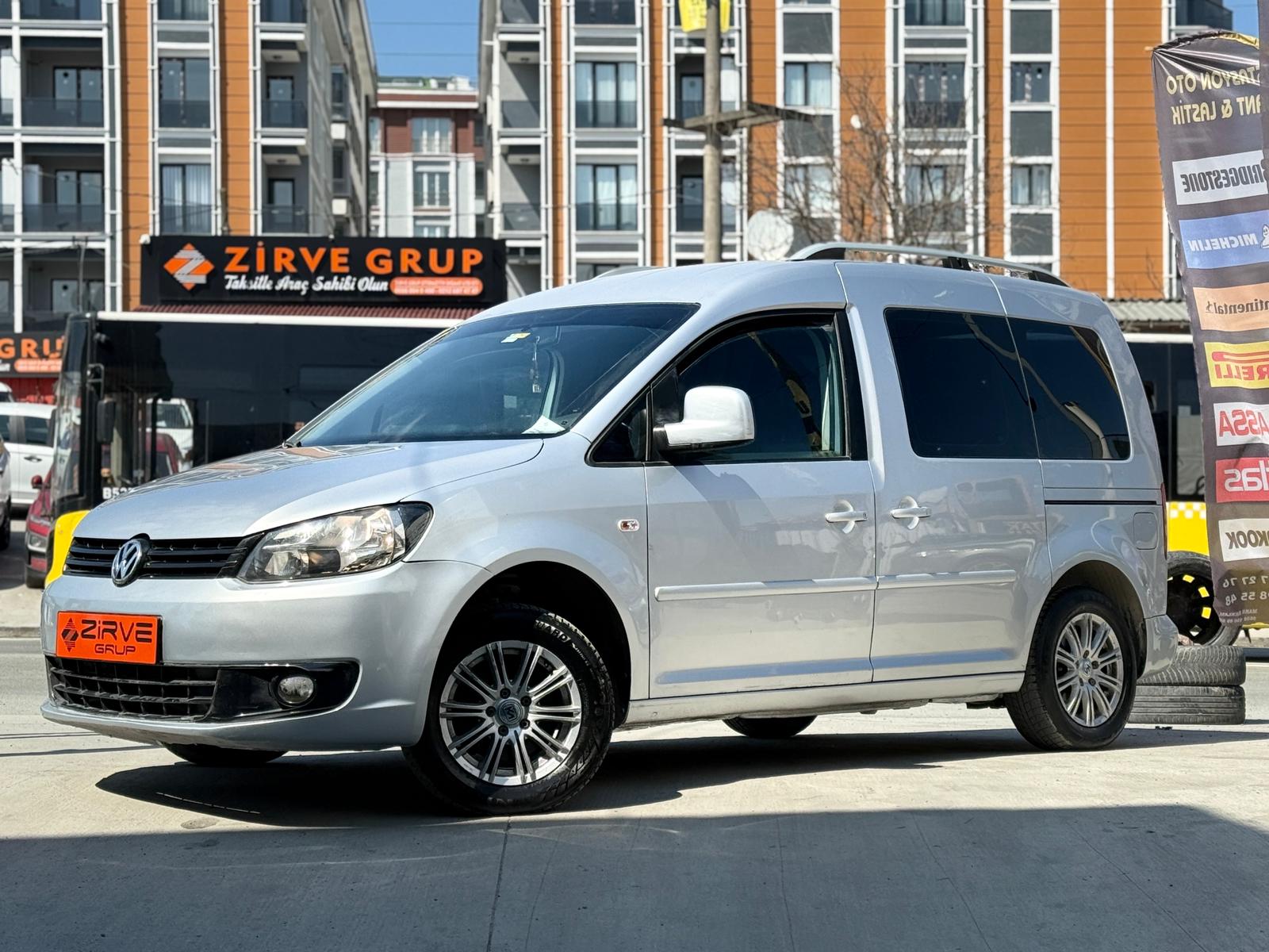 VOLKSWAGEN CADDY 2012 OTOMATİK MAKYAJLI DÜŞÜK KM-BANKASIZ KREDİSİZ-