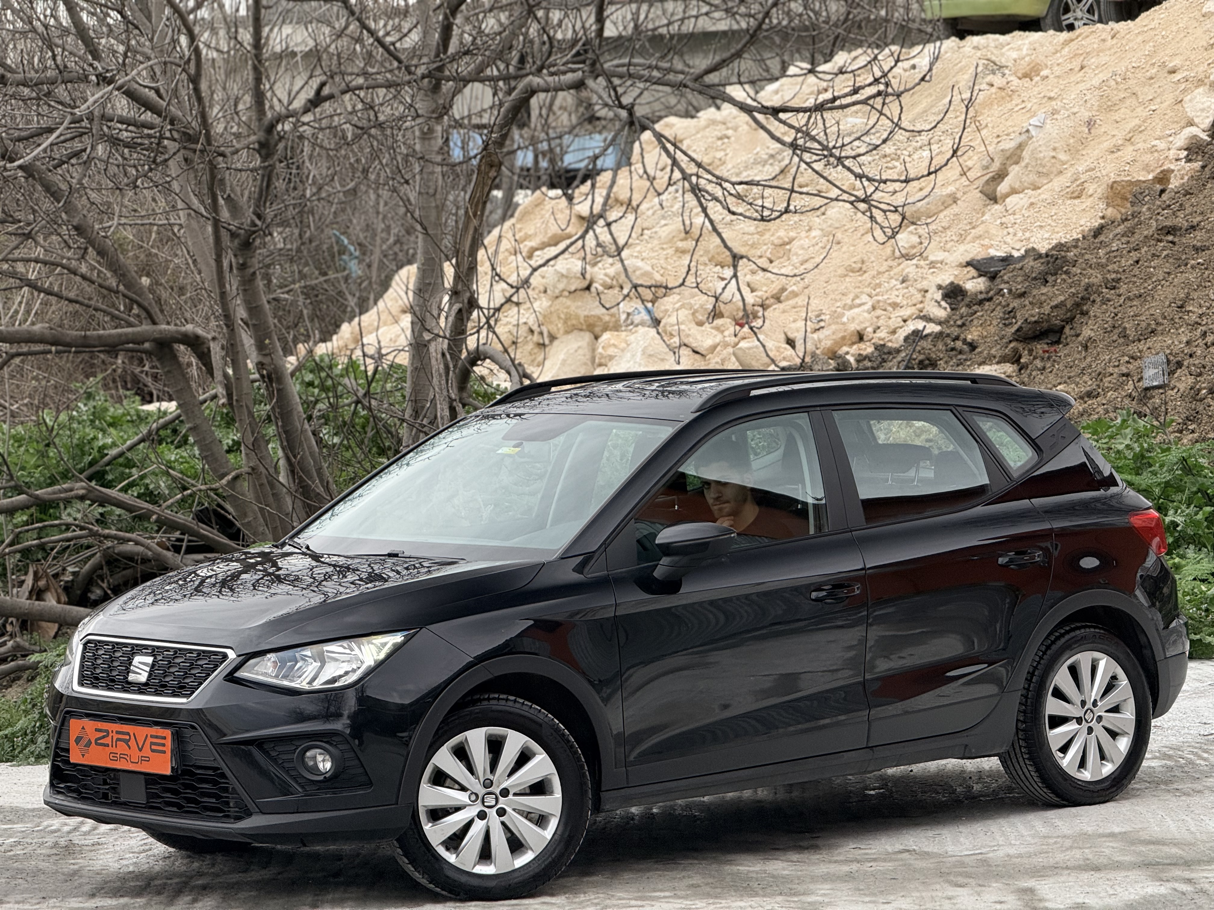 2020 SEAT ARONA 1.6 TDİ STYLE 350 PEŞİNAT KALAN 36 AY ELDEN SENET İMKANI
