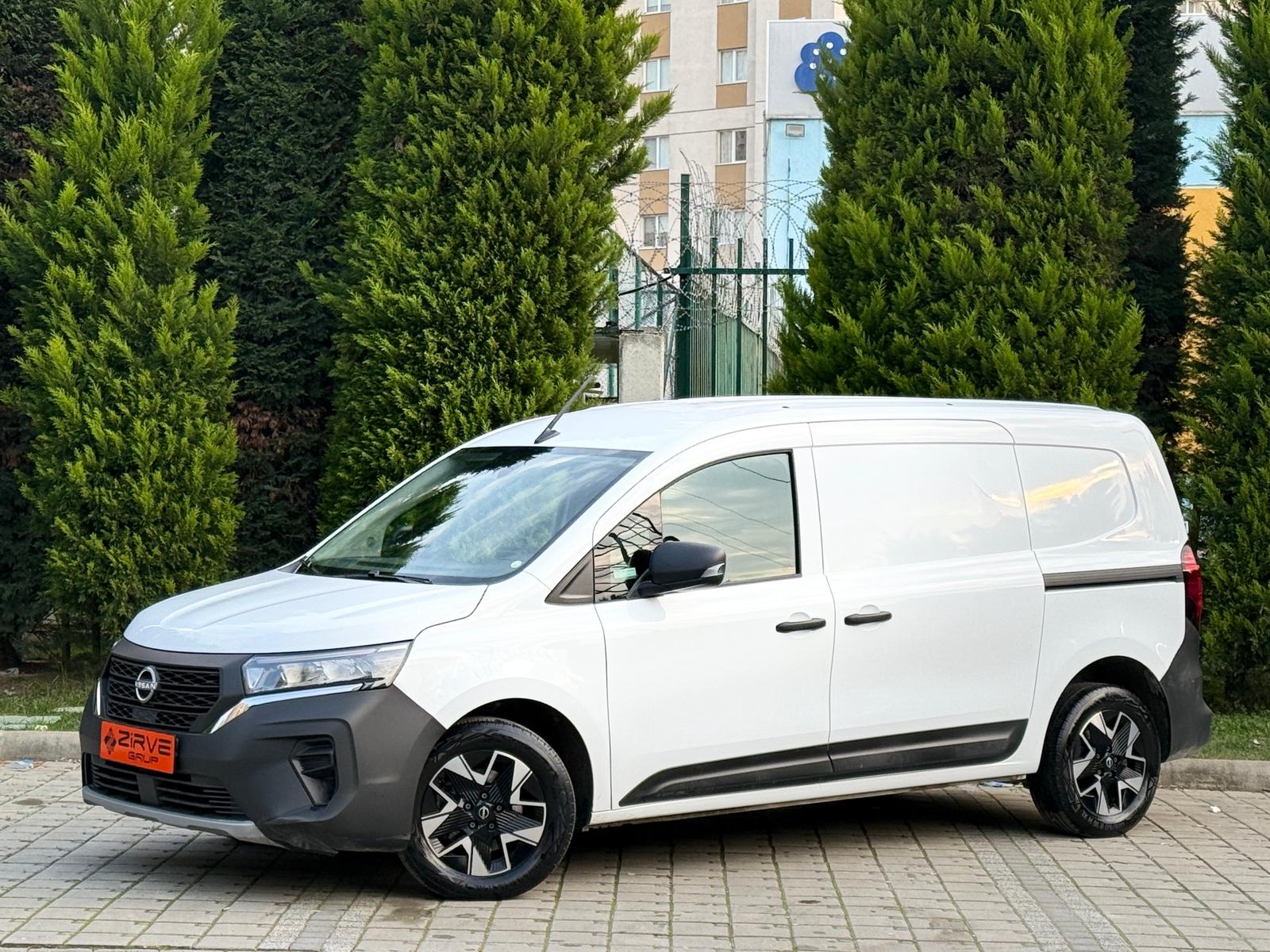 NİSSAN TOWNSTAR 2025 L2 UZUN ŞASE ÇİFT SÜRGÜ-36 AY SENETLE TKS-