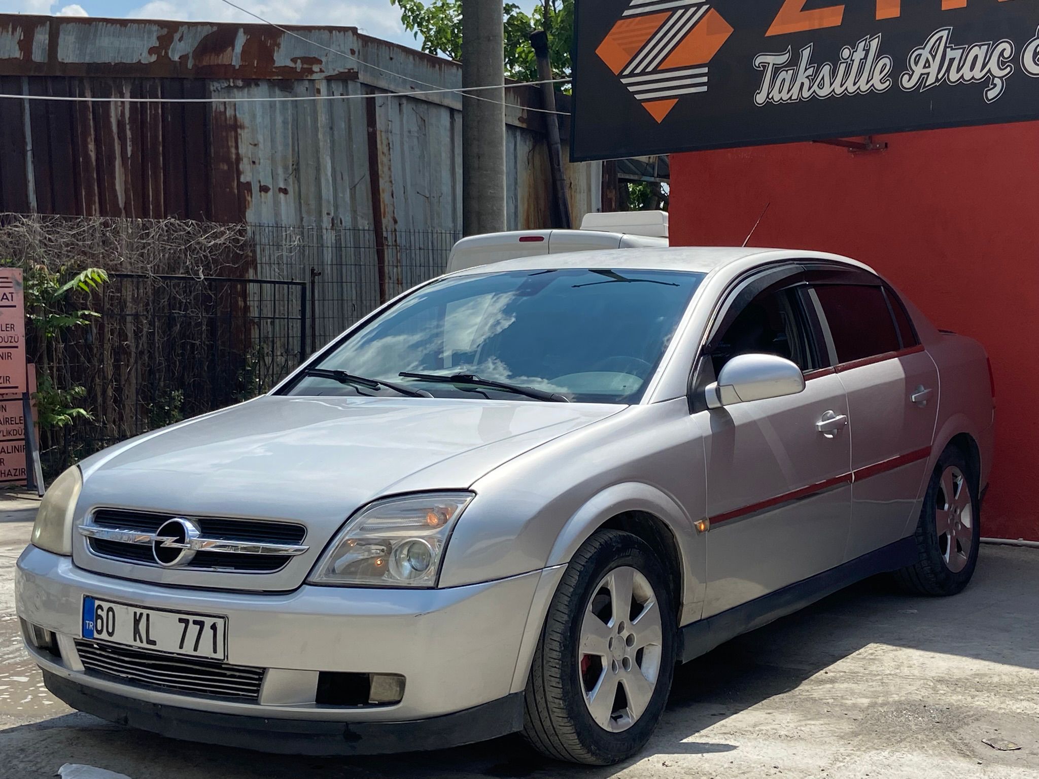 OPEL VECTRA 1.6 BENZİN&LPG TR'NİN EN UCUZU -12 AY TAKSİTLE-
