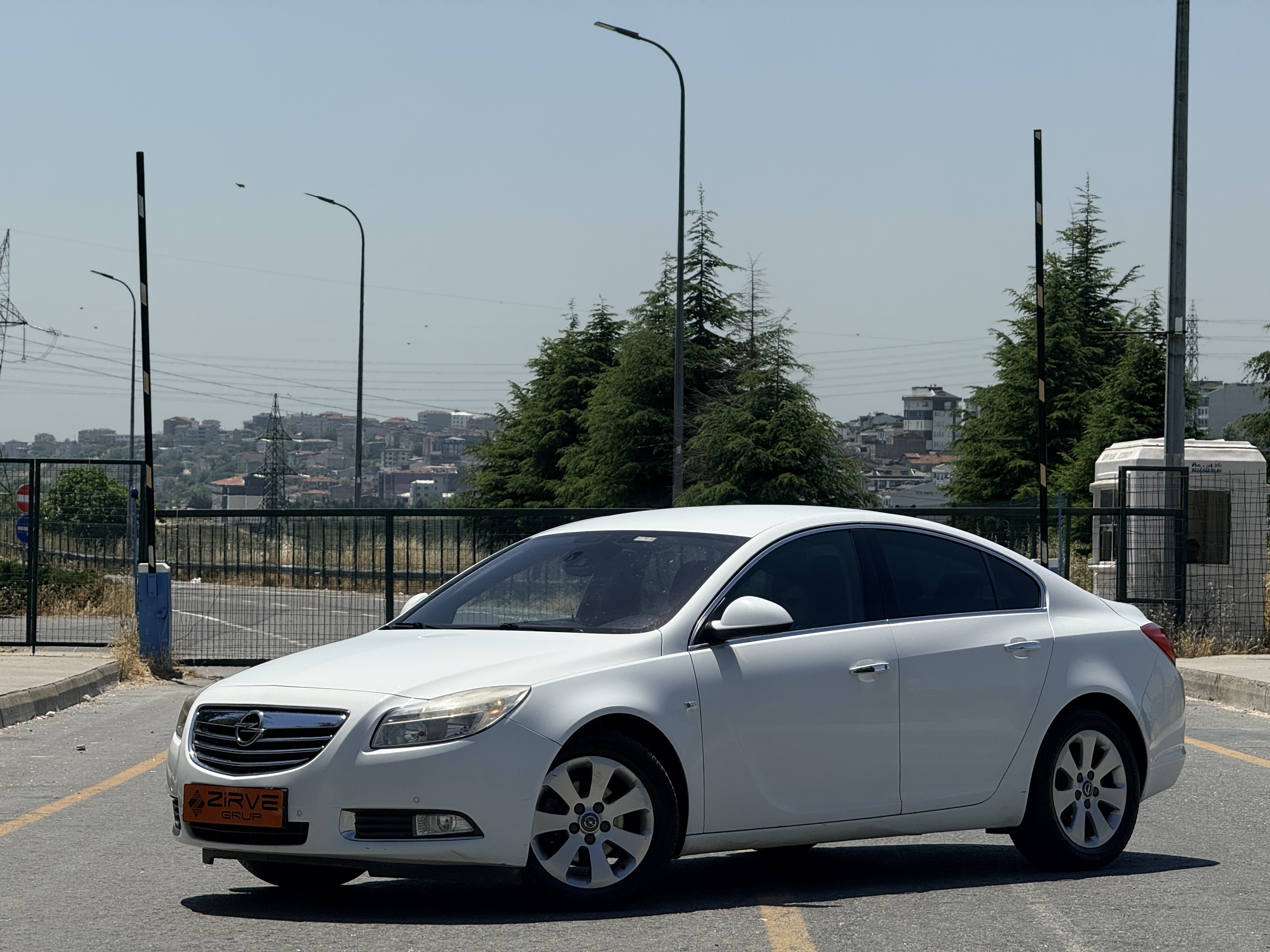 OPEL İNSİGNİA 2.0 CDTİ OTOMATİK 200 PEŞİNAT -BANKASIZ - KREDİSİZ - SENETLE- 0.70 ORANLARLA