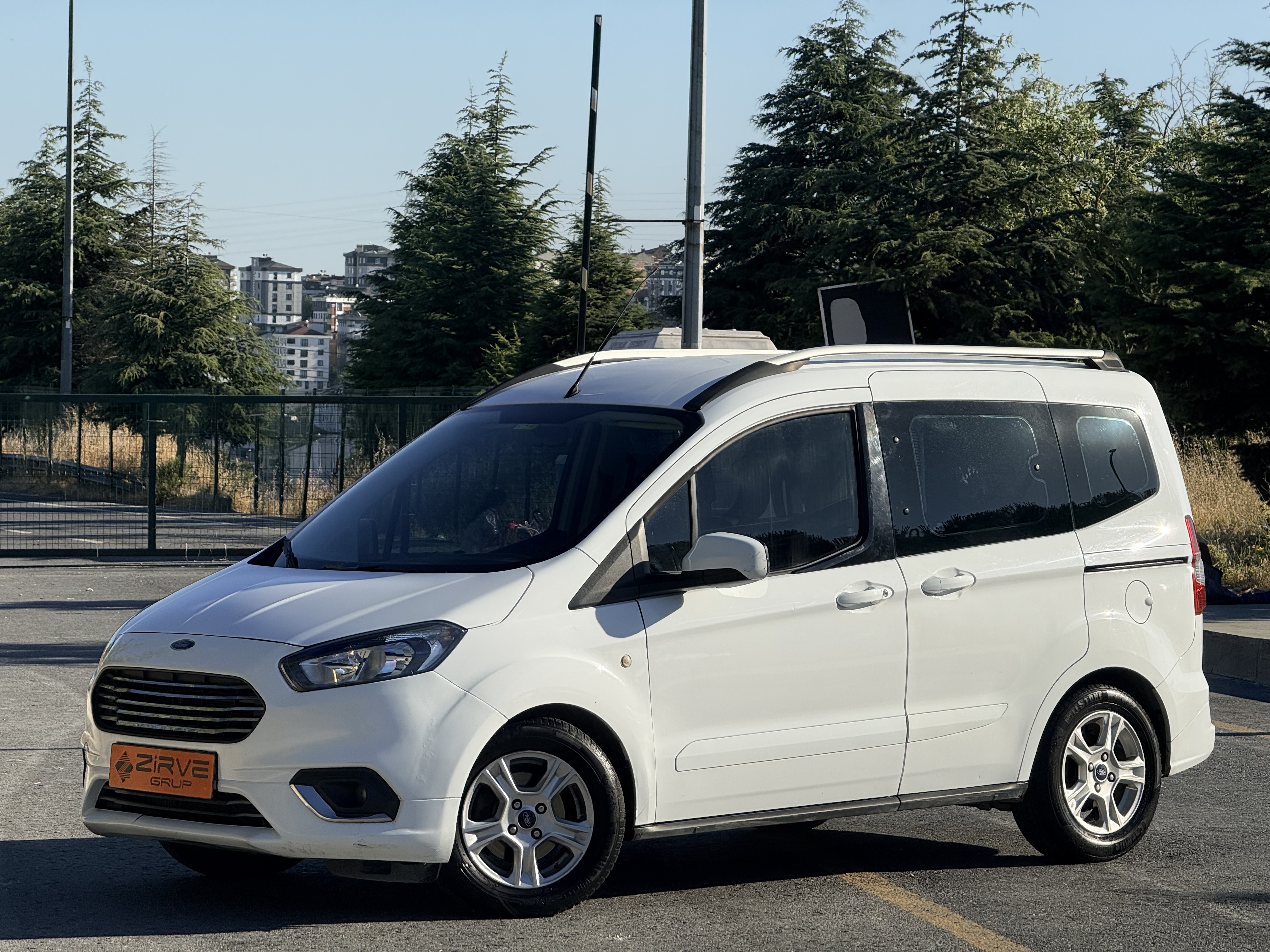 FORD COURİER 2019 DEĞİŞENSİZ DELUX OTOMOBİL 1.5TDCİ DİZEL-200 BİN PEŞİNATLA 48 AY VADE-