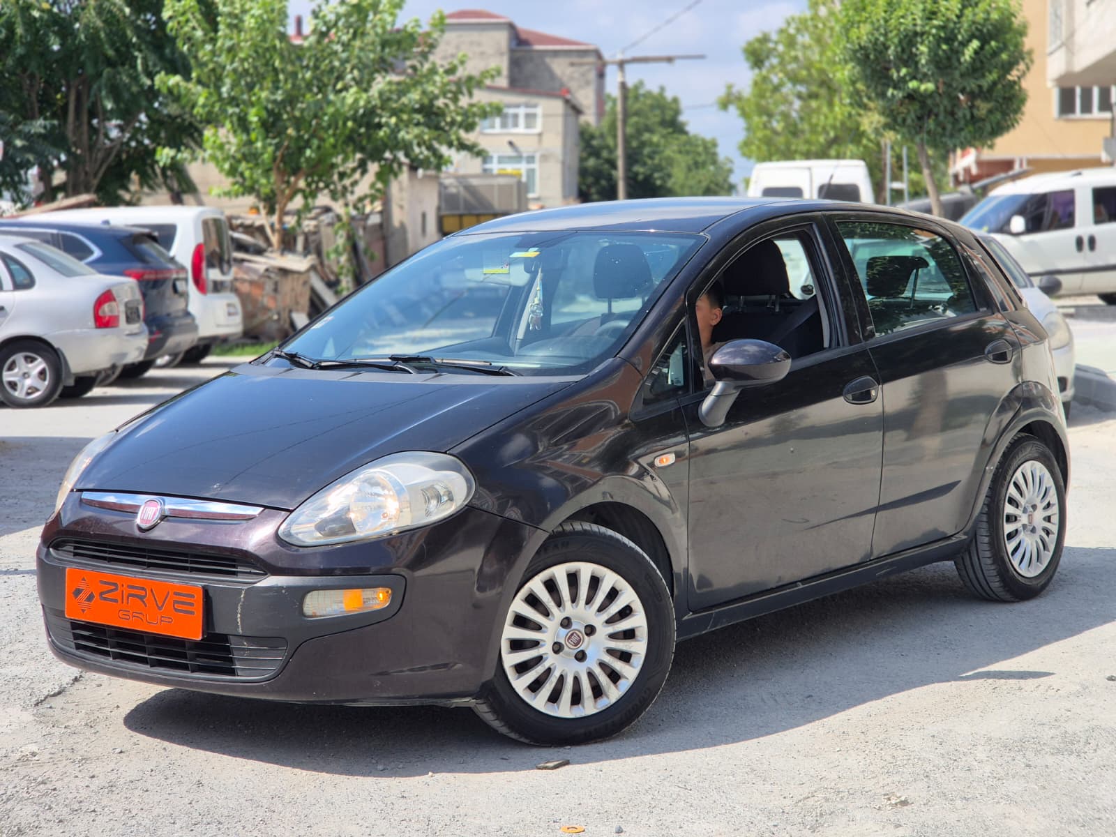 FİAT PUNTO 2011 1.4EVO ACTİVE OTOMATİK BENZİN DAHA 157KMDE -BANKASIZ KREDİSİZ-