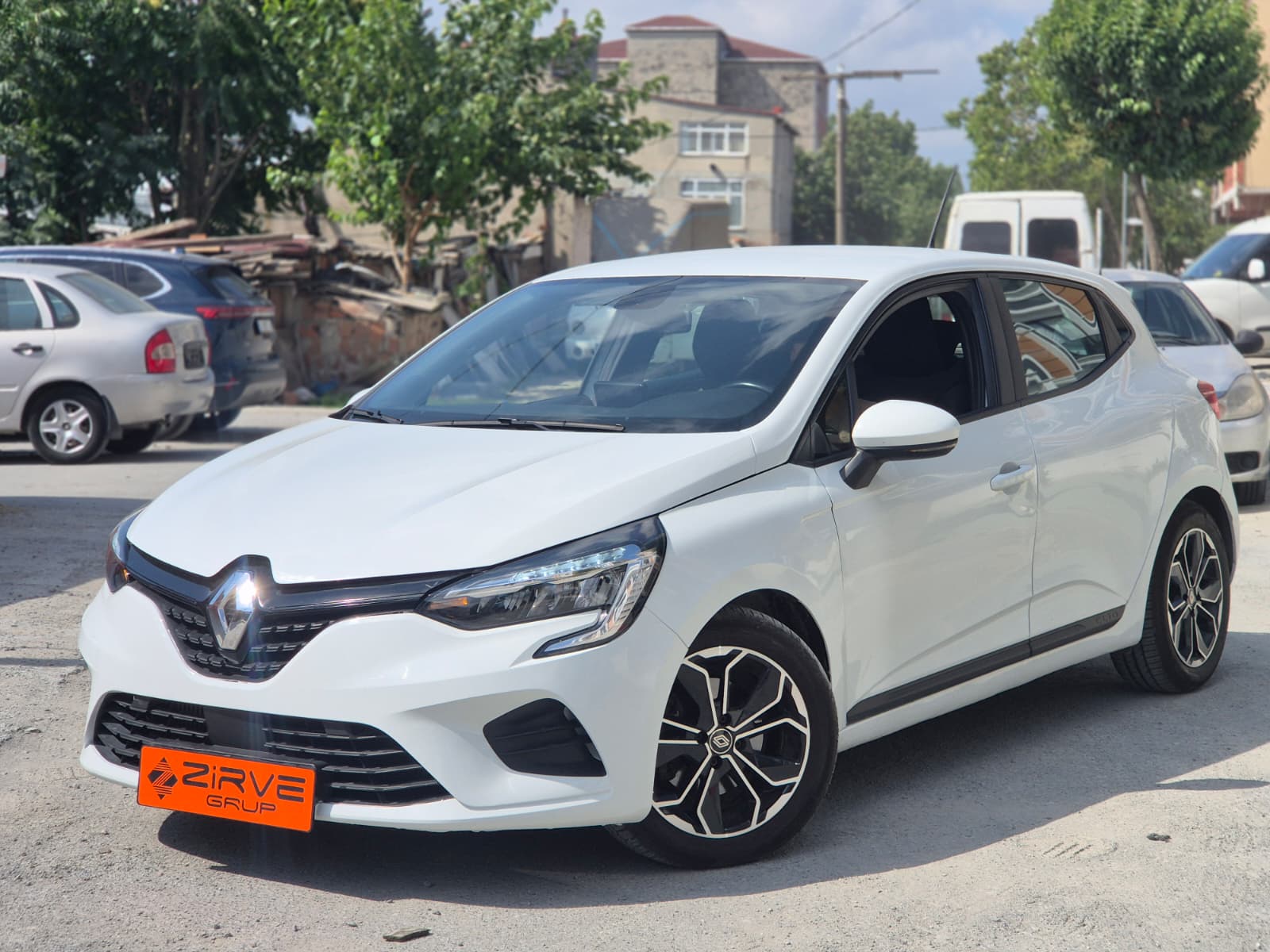 RENAULT CLİO 2022 1.0TCE TOUCH OTOMATİK -BANKASIZ KREDİSİZ-