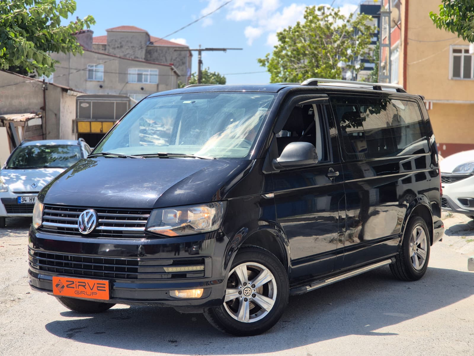 VOLSWAGEN TRANSPORTER 2015 MANUEL COMFORTLİNE HATASIZ AYARDA YENİ GÖĞS -0.70 ORANLAR İLE -