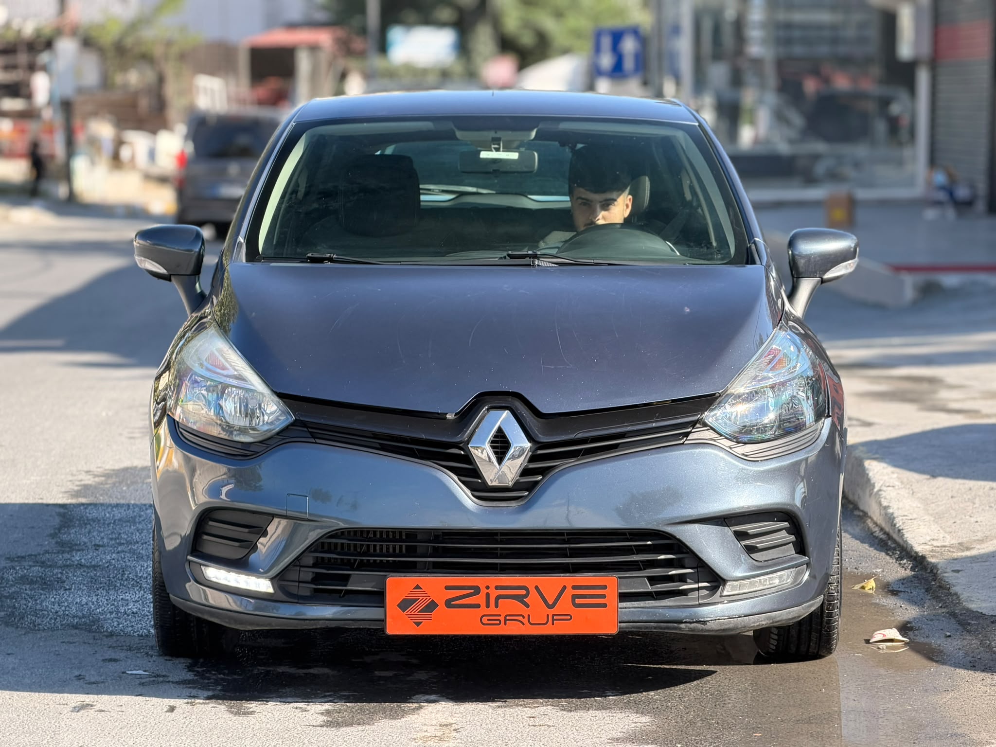 2020 RENAULT CLİO 0.9 TCE BENZİN LANSMAN RENK -250 PEŞİNAT 36 AY TAKSİT İMKANI İLE-