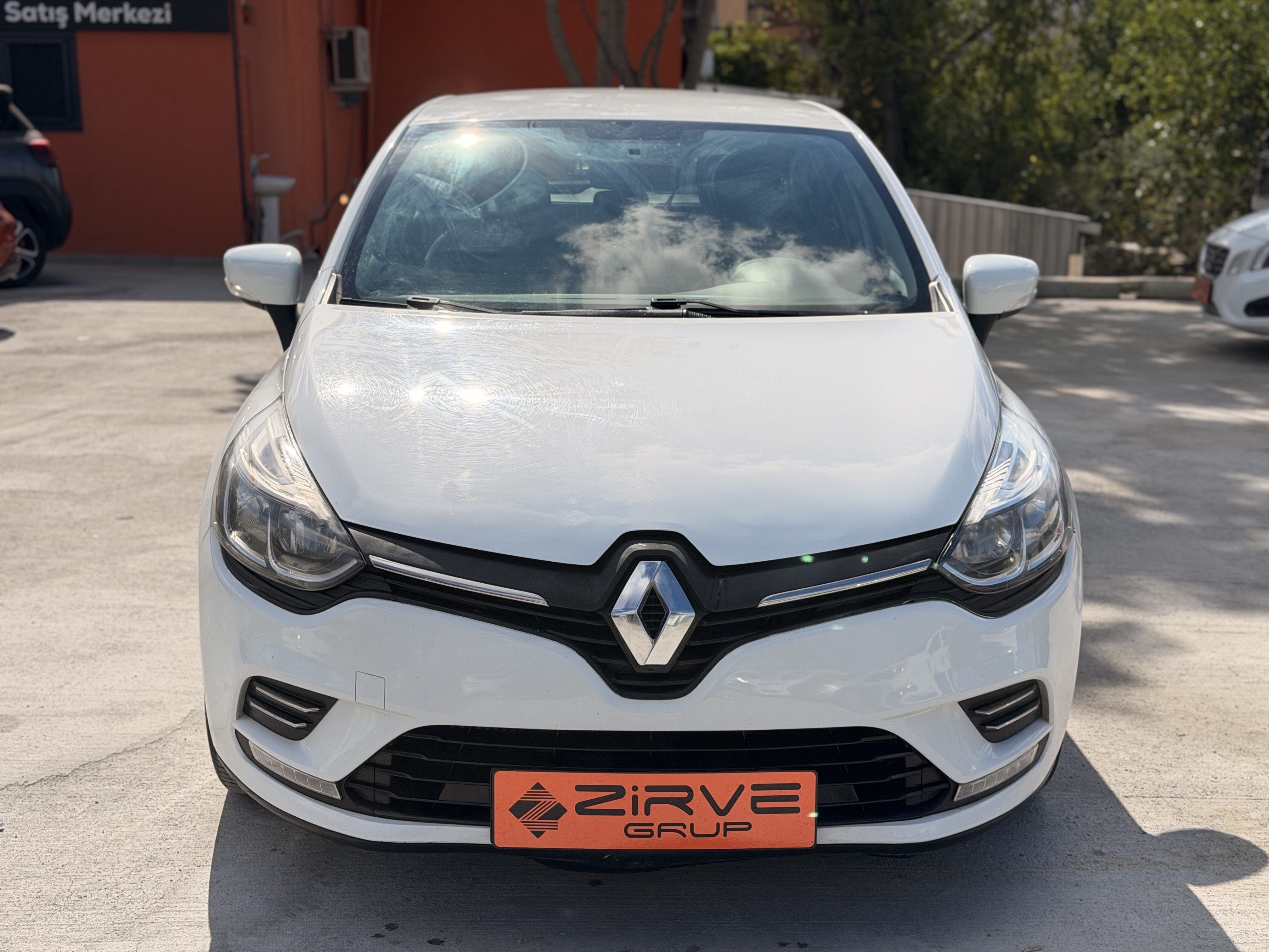 RENAULT CLİO 2020 -1.99 ORAN 48 AY TAKSİTLE- 200 BİN PEŞİNAT İLE -
