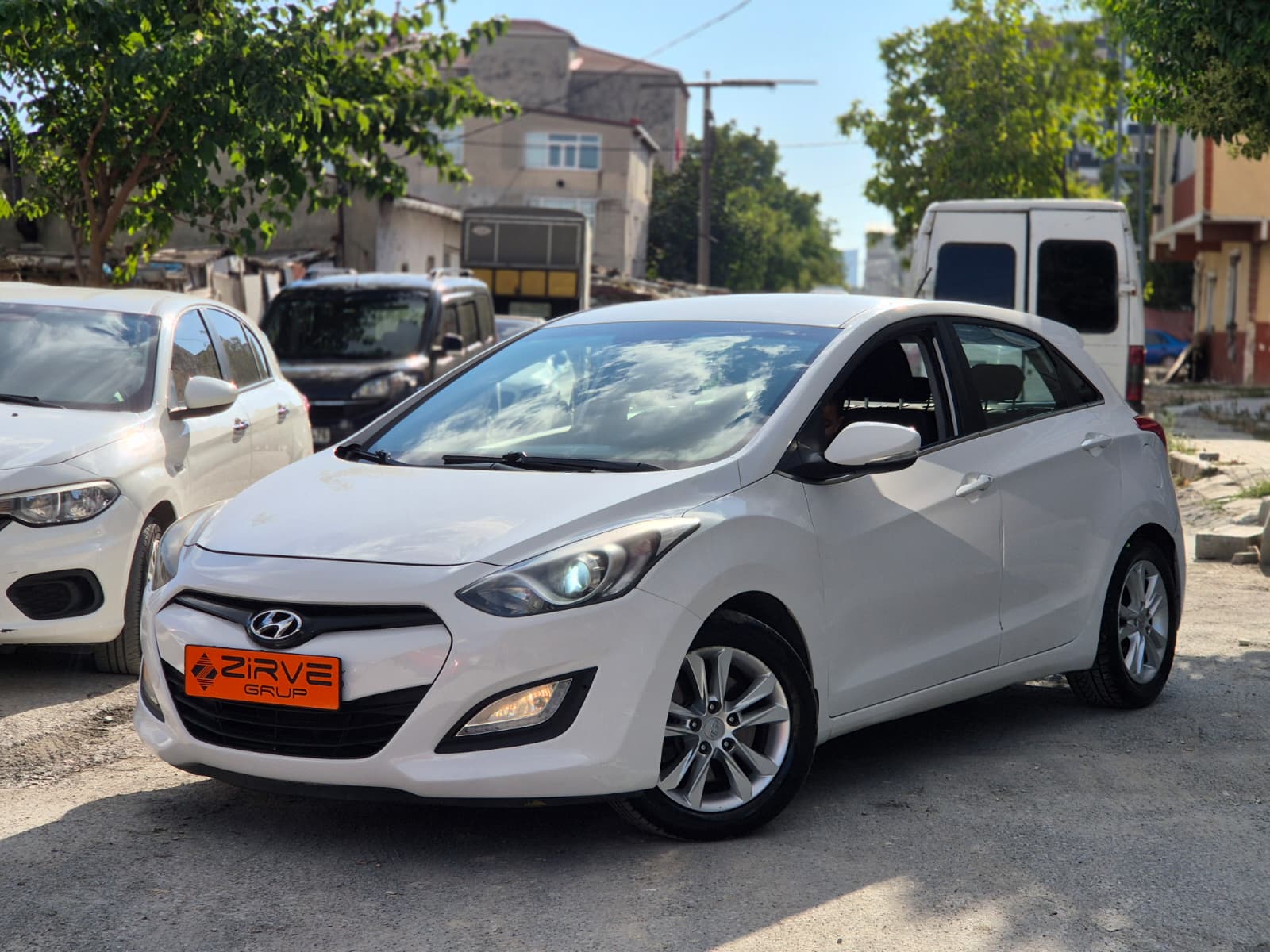 HYUNDAİ i30 1.6 GDI STYLE OTOMATİK&BENZİN -1.99 ORAN 48 AY TAKSİTLE-