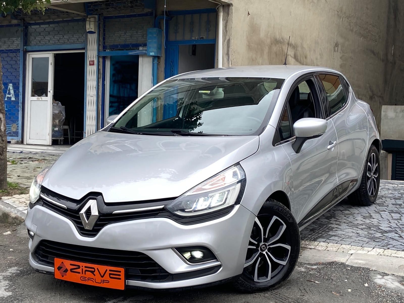 RENAULT CLİO 2019 1.5 DCI DİZEL&OTOMATİK EMSALSİZ TEMİZLİKTE 